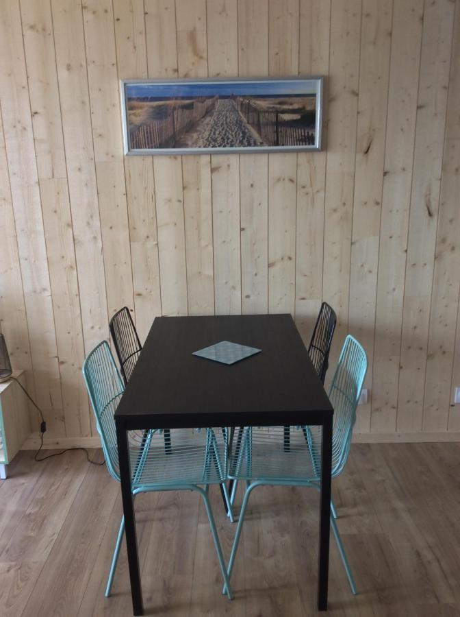 Les Obiones, Fort Mahon Plage, magnifique studio cabine 4p vue latérale mer avec balcon , parking privé gratuit, wifi, classé 2 étoiles, exposition plein sud en Baie de Somme Exterior foto