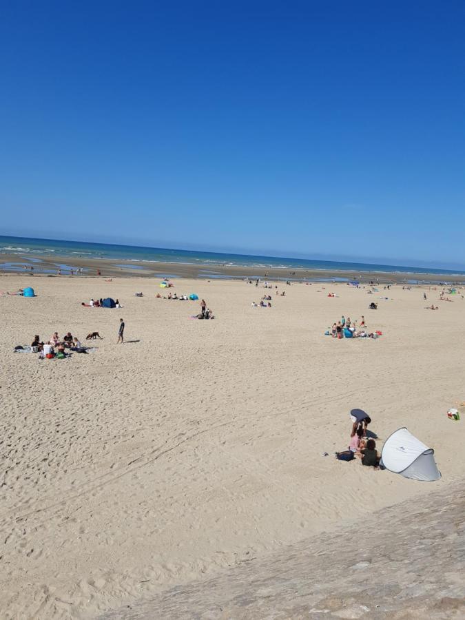 Les Obiones, Fort Mahon Plage, magnifique studio cabine 4p vue latérale mer avec balcon , parking privé gratuit, wifi, classé 2 étoiles, exposition plein sud en Baie de Somme Exterior foto