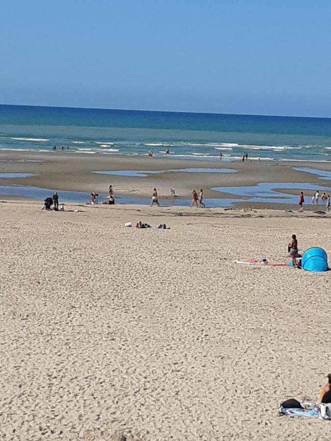Les Obiones, Fort Mahon Plage, magnifique studio cabine 4p vue latérale mer avec balcon , parking privé gratuit, wifi, classé 2 étoiles, exposition plein sud en Baie de Somme Exterior foto